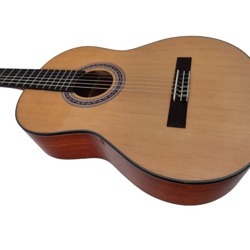 C320.200C Guitarra Clasica Vicente Tatay Tomas - Fondo de Sapeli con Tapa de Abeto - Acabado Brillo - Imagen 2